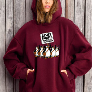 Funny Resist Penguins Protest Against Tariffs 2025 T-Shirt