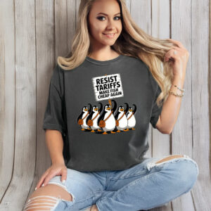 Funny Resist Penguins Protest Against Tariffs 2025 T-Shirt